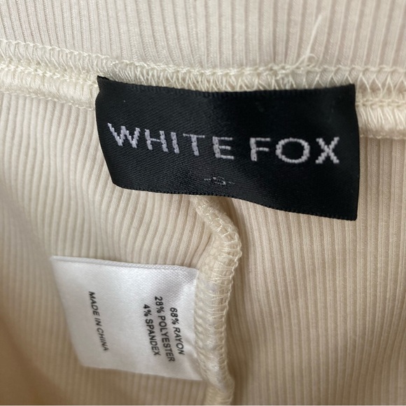 White Fox Offstage Ribbed Bike Shorts in Vanilla, Size S - Picture 5 of 6